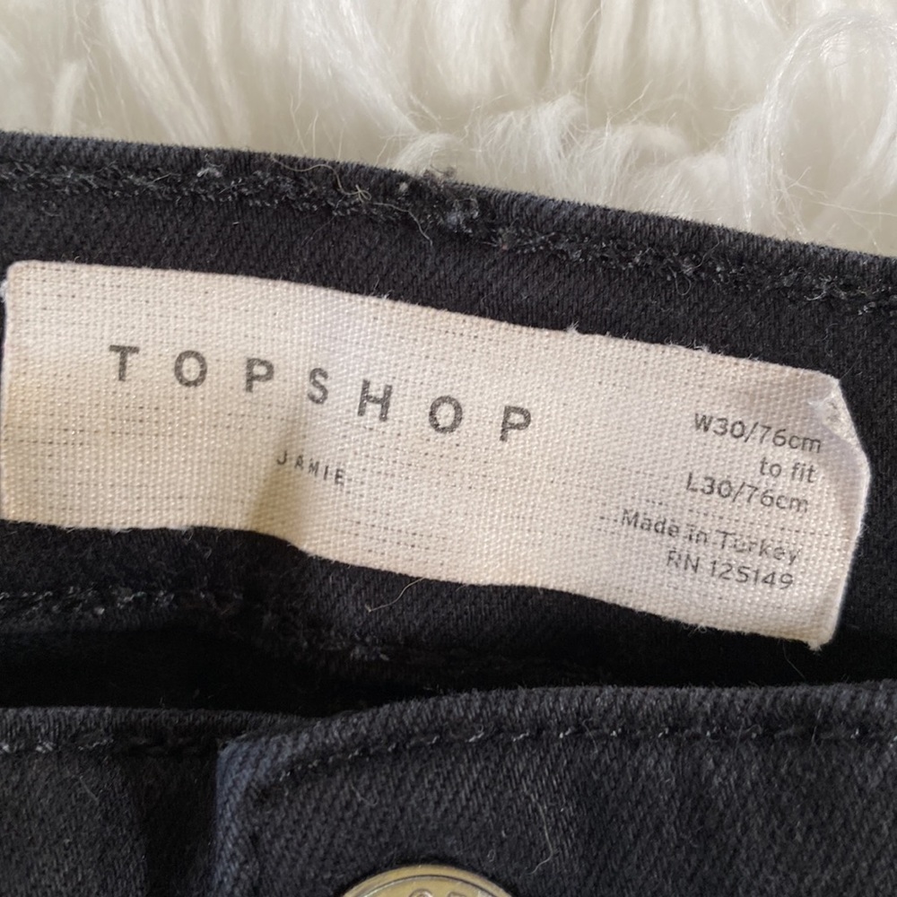 Topshop • Exposed Button Black Jaime Jeans - Picture 5 of 10